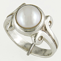 Women's Silver Pearl Ring for Astrology